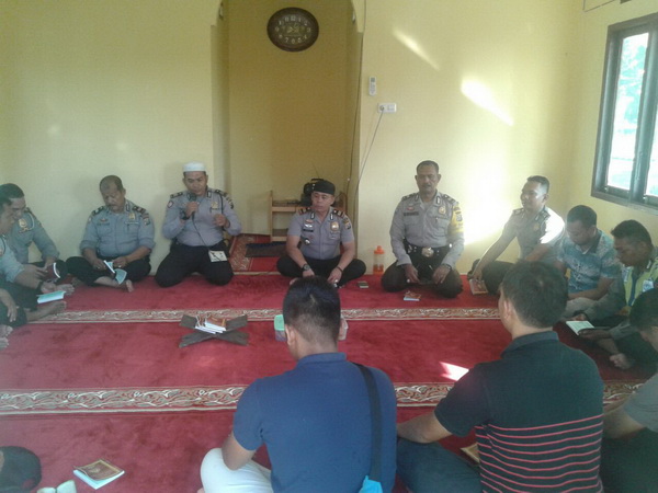 Tingkatkan Imtaq Dengan Yasinan Rutin Mingguan